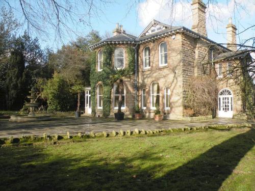 Ravenscroft Estate